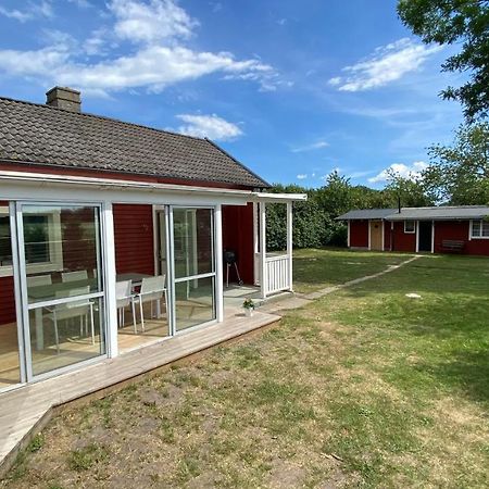 Charmig, Nyrenoverat Och Fullt Utrustad Stuga. Anpassad Foer Hundar, Naera Till Naturen Och Havet. Gangavstand Till Golfbana. Kalmar Exteriör bild